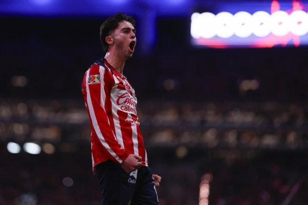 Chivas could lose Brian Gutiérrez in the winter transfer window as uncertainty grows over his future
