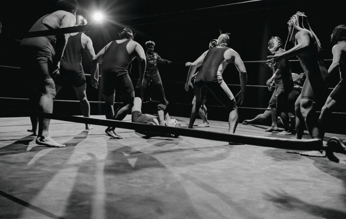 Peso Pluma and Kanye West paralyze social media with a tribute to Mexican Lucha Libre and El Chapulín Colorado in their new release