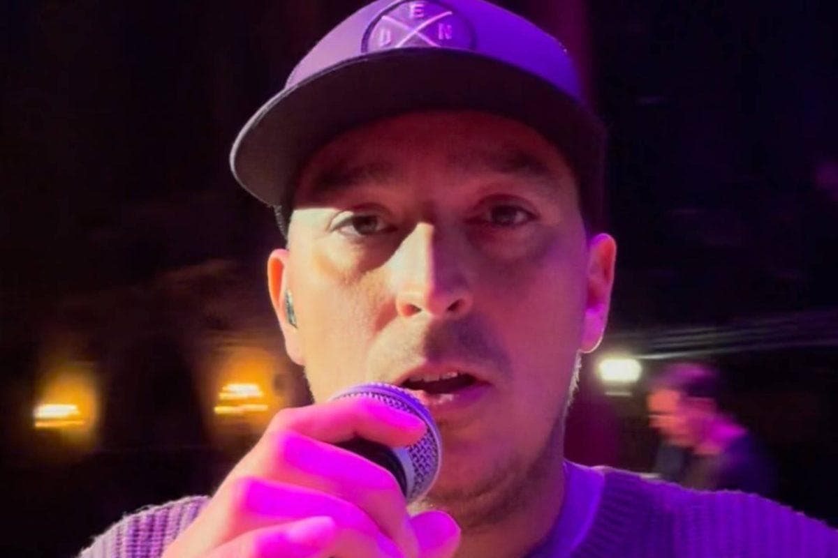 Latino talent takes over an iconic American stage as Venezuelan singer joins Chicago as lead vocalist