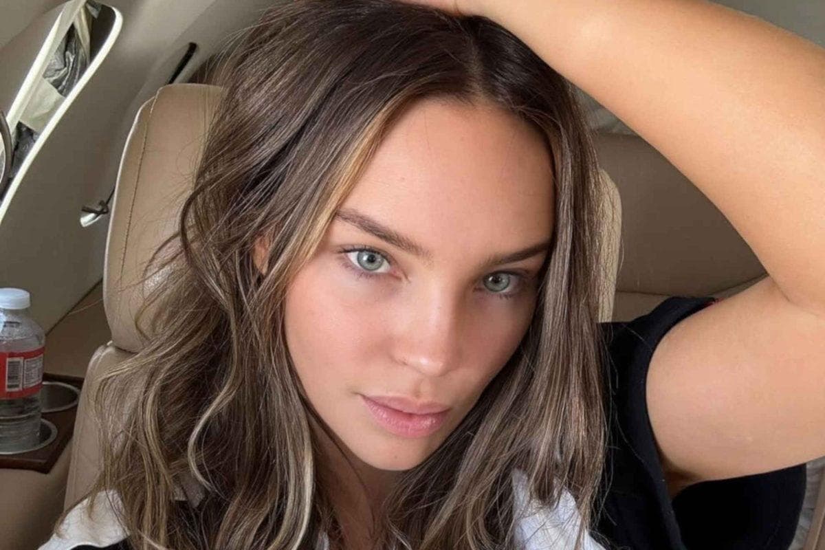 Belinda takes the spotlight on People en Español’s star-studded list celebrating Latino beauty and talent