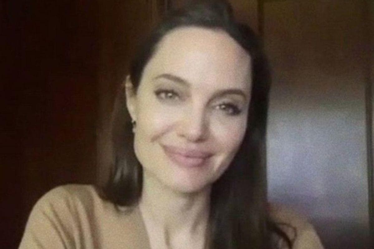 Angelina Jolie makes a difficult decision about her life in the US and is already preparing to leave