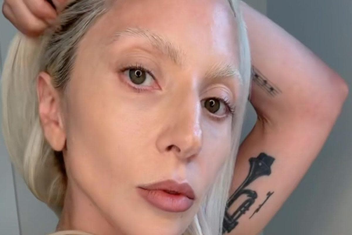 Lady Gaga’s beauty secrets for achieving her glamorous makeup look at home