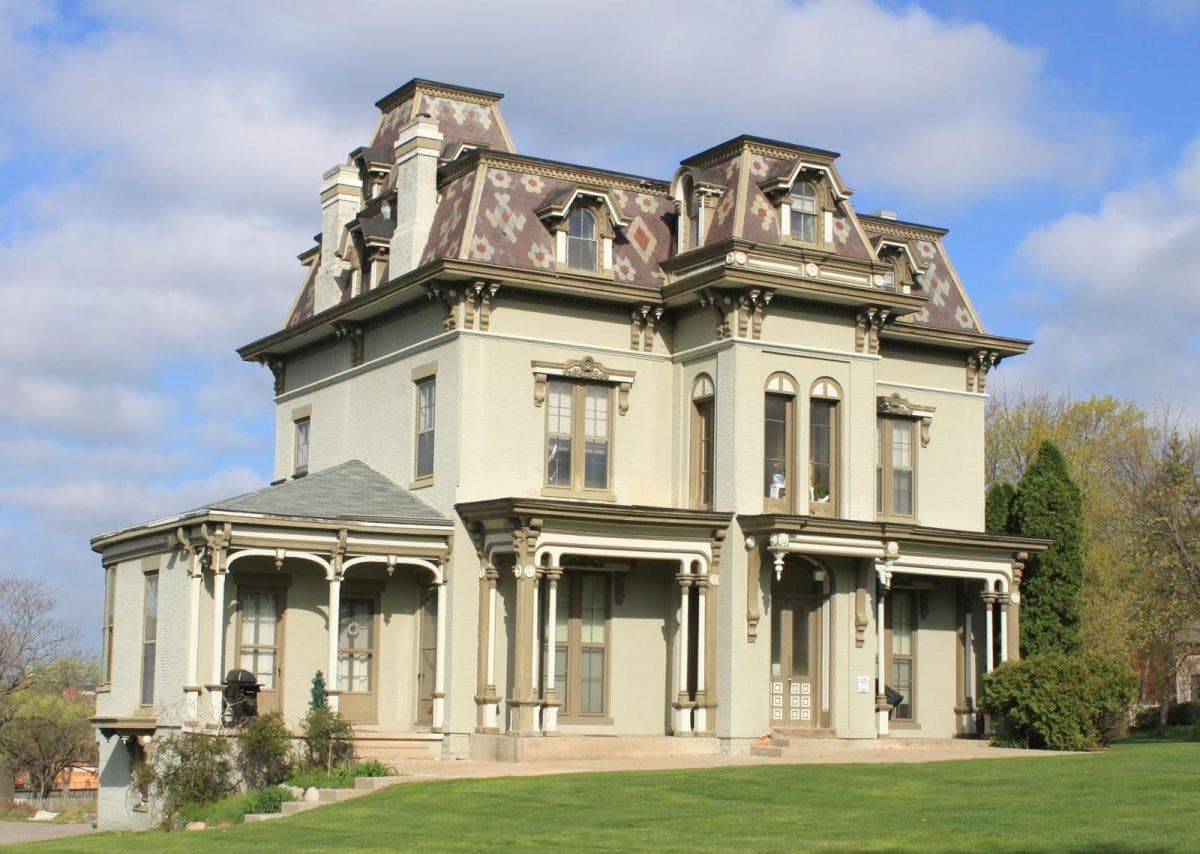 Michigan brothers dared to offer just $1 for a mansion and landed the deal of a lifetime