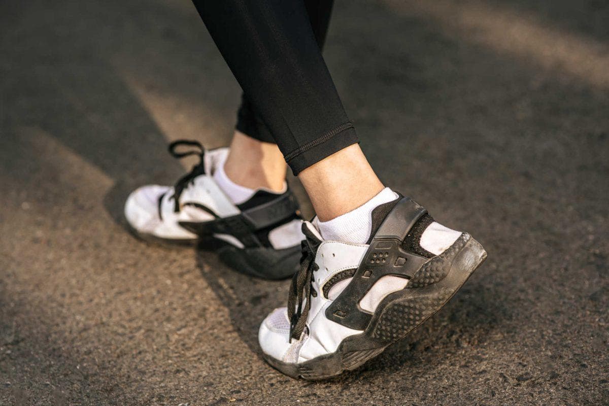 Can shoes “activate” your brain? What neuroscience says about the promises offered by some footwear