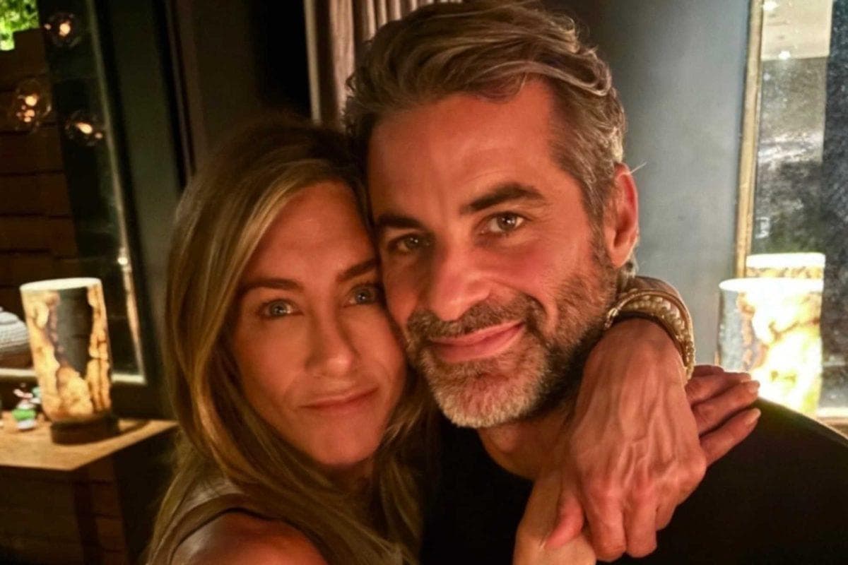 Jennifer Aniston hints at a deeper connection with her role in Jim Curtis’ fitness routine