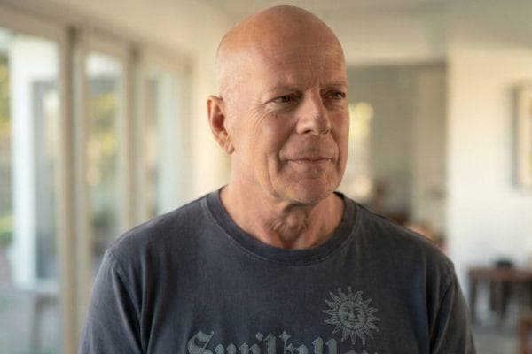 Bruce Willis reappears looking changed in touching new photo shared by daughter Tallulah