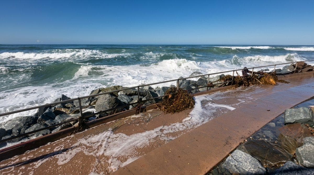 California braces for 10-foot waves: Which beaches are under warning?