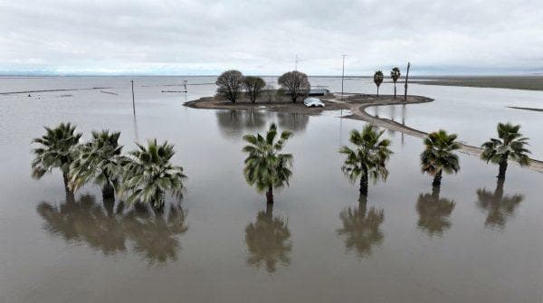 El Niño is pushing water toward California and sea levels could stay higher for months